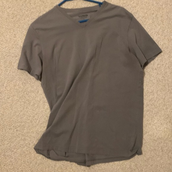Express Stretch V-Neck Size L T-shirt - Picture 1 of 3